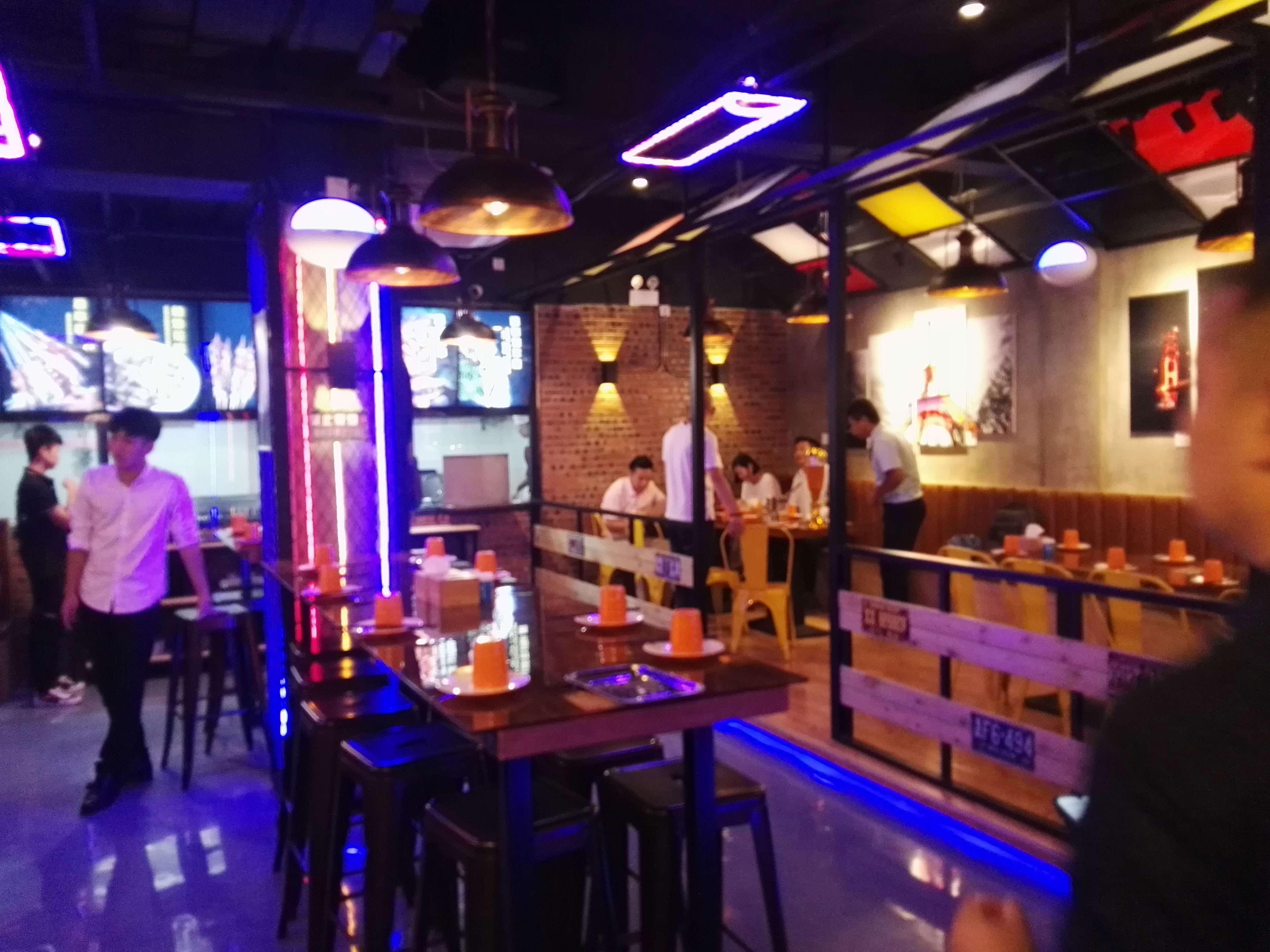 首批“雪碳烧烤”旗舰店落地 | 开启健康烧烤新时代(图4) 首批“雪碳烧烤”旗舰店落地 | 开启健康烧烤新时代(图4)